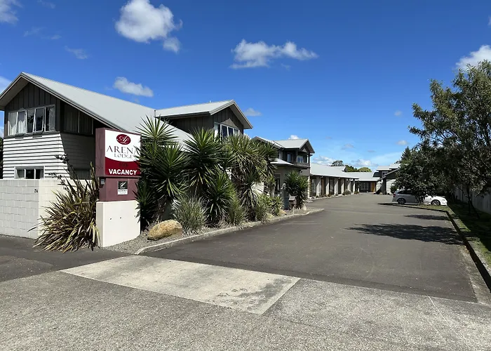 Arena Lodge